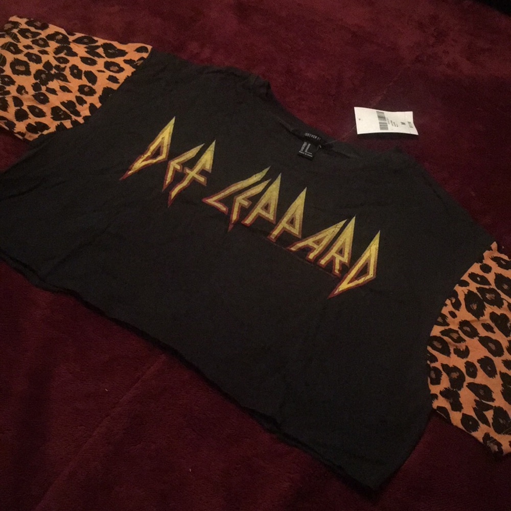 Def Leopard Crop Tee